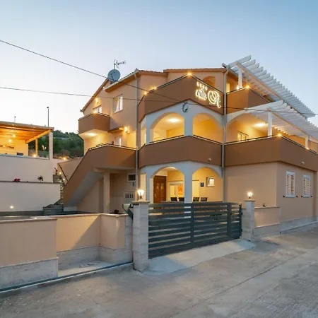 Apartamento Lux 3