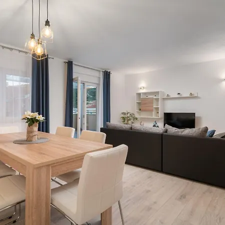 Apartamento Lux 3 *